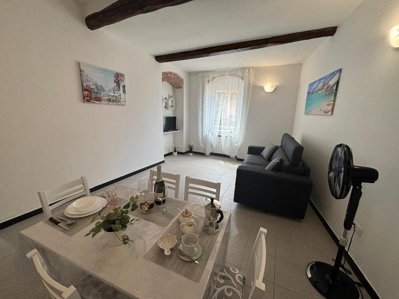 La Casa Di Adry Apartment ริโอมัจโจเร ภายนอก รูปภาพ